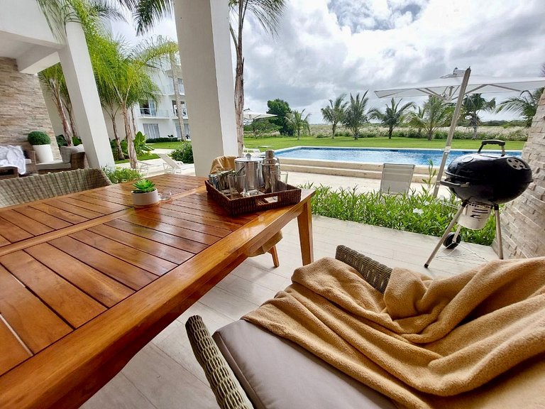 Spectacular Apto Pool Golf View in Hard Rock Golf
