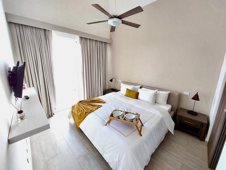 Unique Pool & Golf view retreat 1BR in Hard Rock