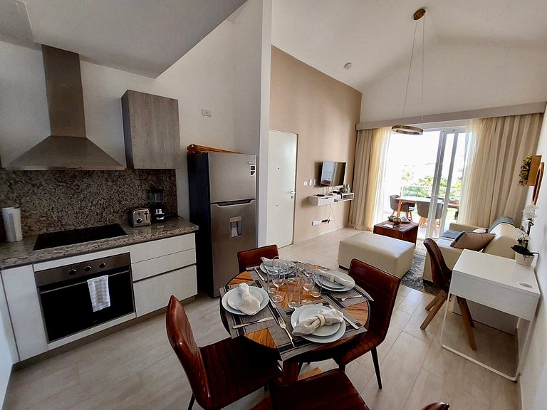 Unique Pool & Golf view retreat 1BR in Hard Rock