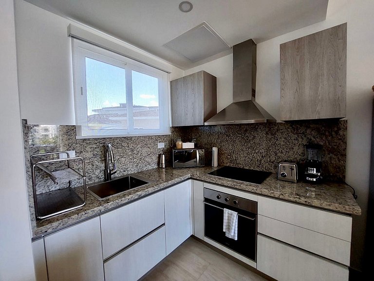 Unique Pool & Golf view retreat 1BDR in Hard Rock