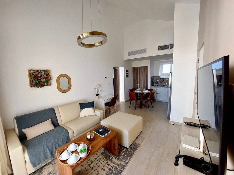 Unique Pool & Golf view retreat 1BDR in Hard Rock