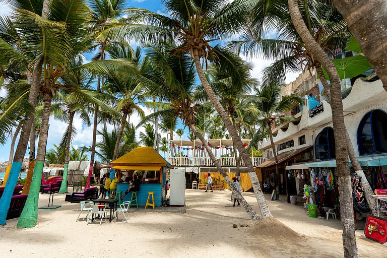 Charming 2BDR Pool View Walking to Bavaro Beach
