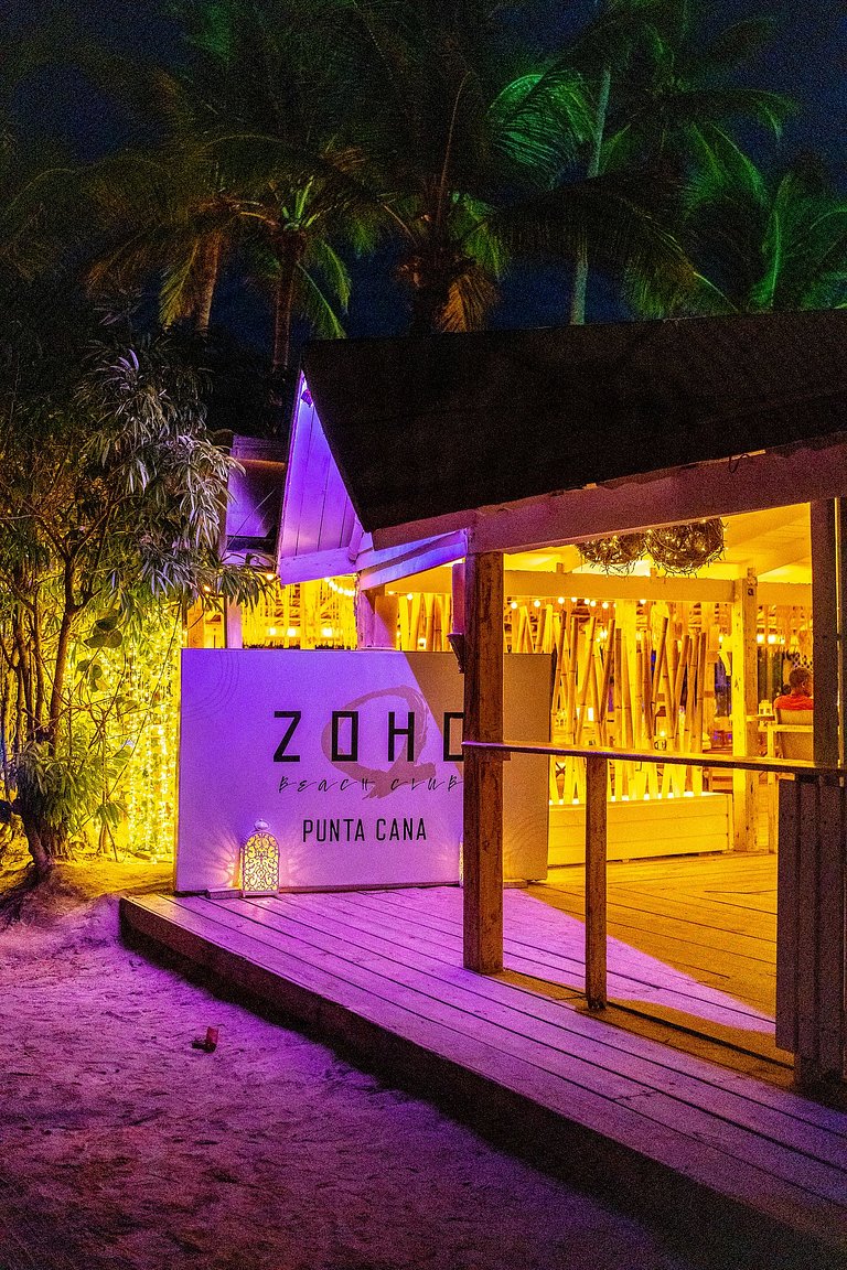 Stunning 3BDR Private Beach Access Playa Turquesa