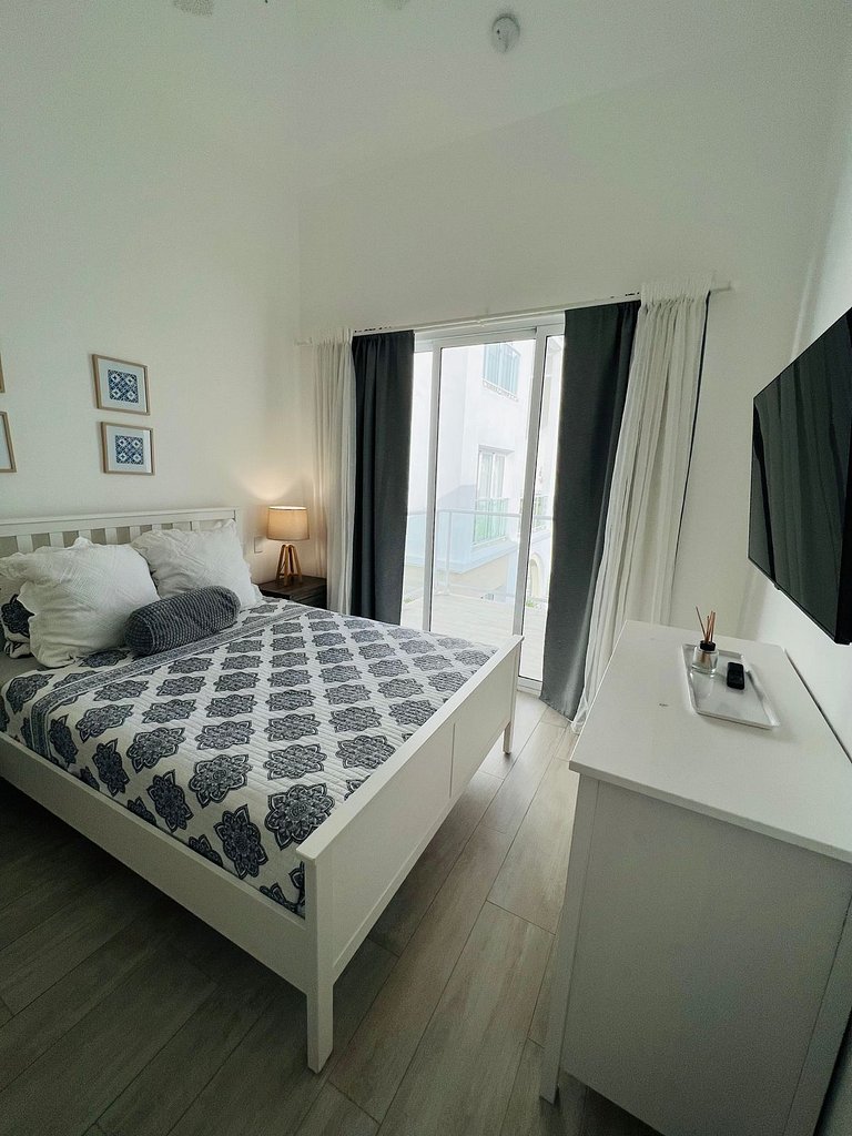 Cozy 1BDR with Pool Golf View in Hard Rock Golf