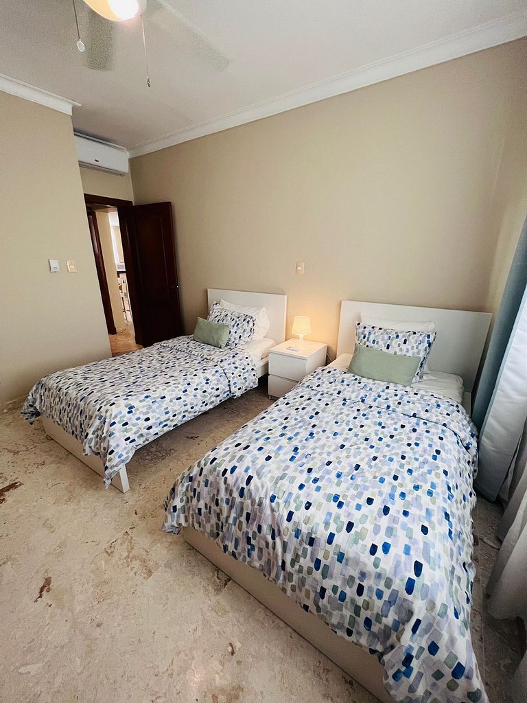 Stunning 3BDR Private Beach Access Playa Turquesa