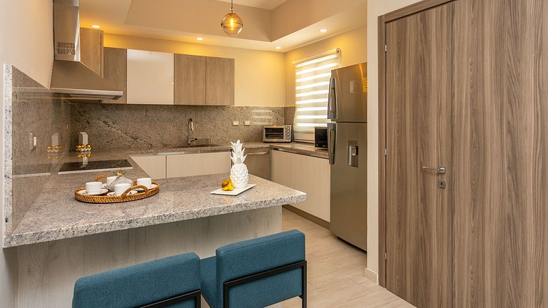 Luxury Condo& Golf Cart Included in Cana Pearl