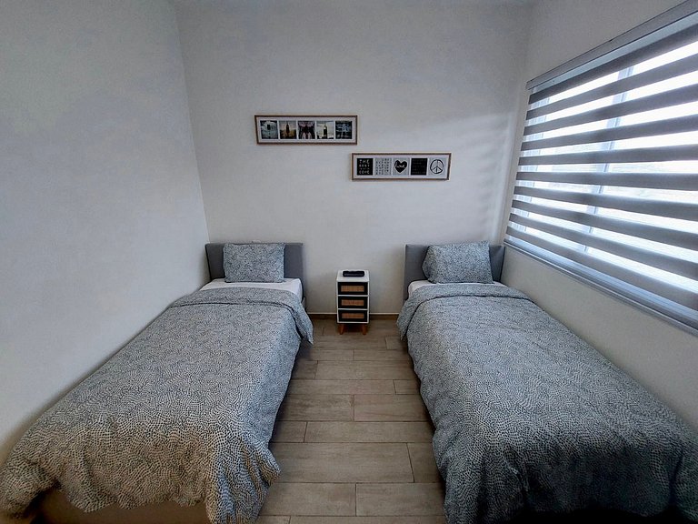 *NEW* Golf & Poolside View Condo in Hard Rock Area