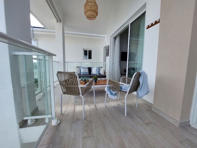 Hard Rock Golf Cozy 1BR • Pool & Golf Views