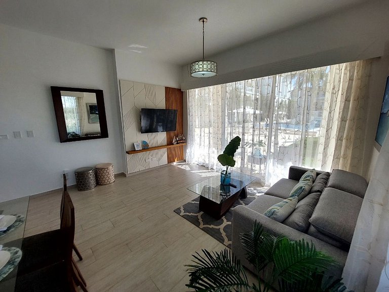 Hard Rock Getaway • 2BR with Golf + Pool Views