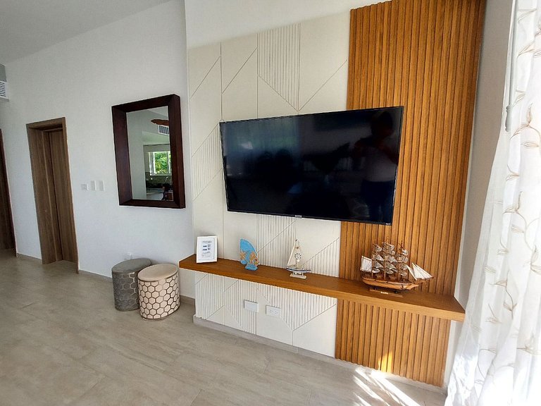 Hard Rock Getaway • 2BR with Golf + Pool Views
