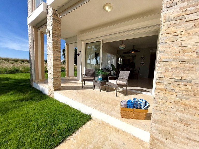 Amazing Pool and Golf View 2BDR in Hard Rock H.