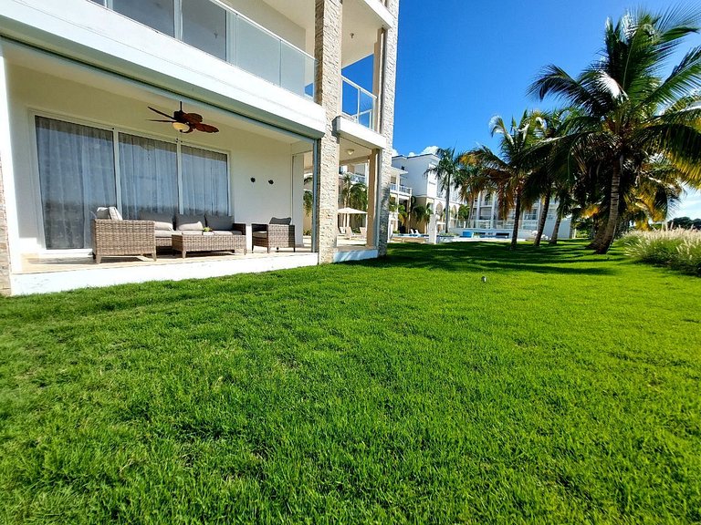 Hard Rock Getaway • 2BR with Golf + Pool Views