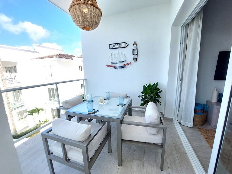 Beach-Style 2BR Condo Across from Hard Rock Hotel
