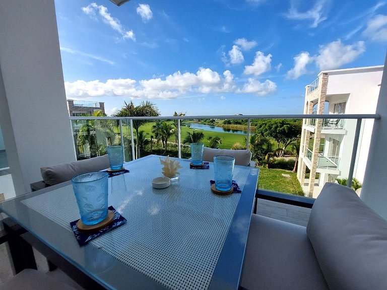 Beach-Style 2BR Condo Across from Hard Rock Hotel
