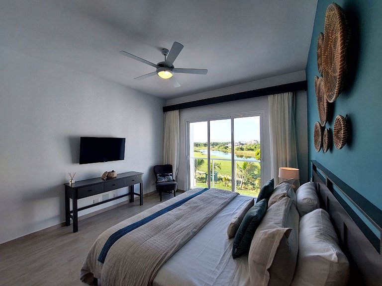 Beach-Style 2BR Condo Across from Hard Rock Hotel