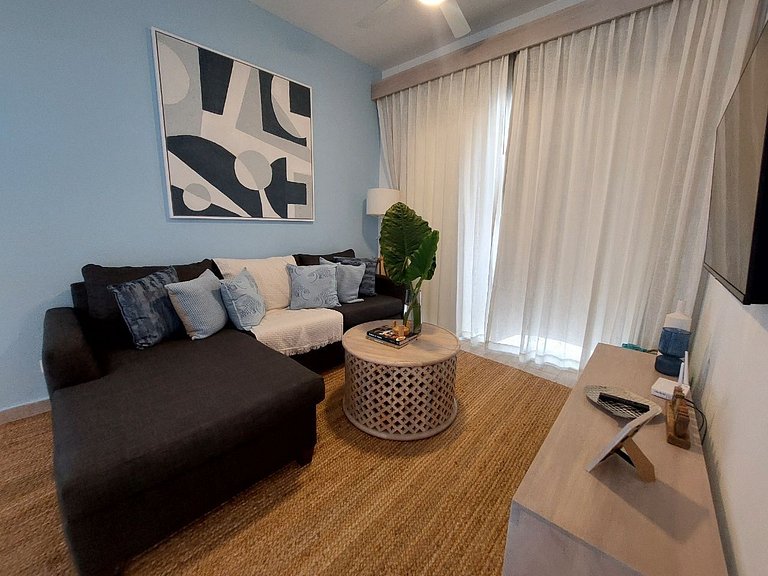 Beach-Style 2BR Condo Across from Hard Rock Hotel