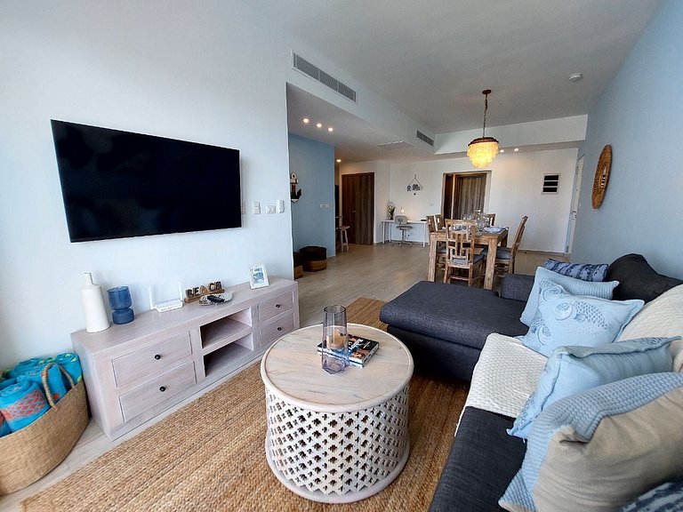 Beach-Style 2BR Condo Across from Hard Rock Hotel