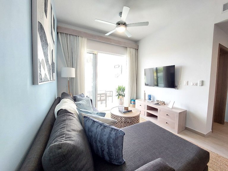 Beach-Style 2BR Condo Across from Hard Rock Hotel