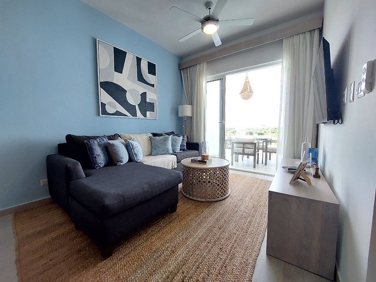 Beach-Style 2BR Condo Across from Hard Rock Hotel