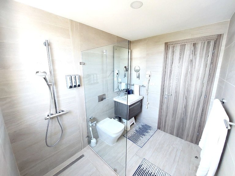 Beach-Style 2BR Condo Across from Hard Rock Hotel