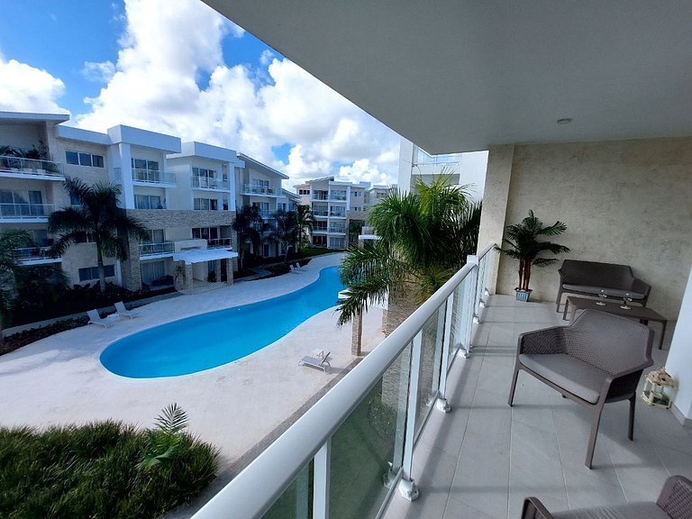 Beach Haven 1BDR Condo Paseo Playa Coral - 305