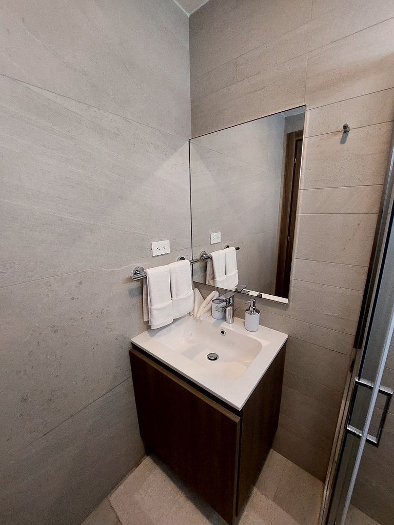 Beach Haven 1BDR Condo Paseo Playa Coral - 305