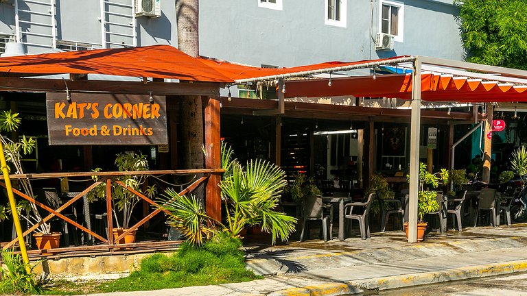 Awesome Location 1BDR in the heart of Los Corales