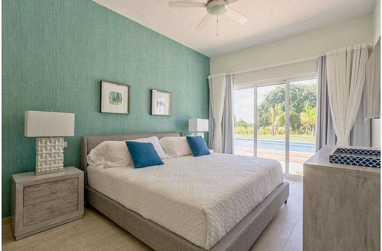 Comfort Condo w/Pool View at Hard Rock Golf Course