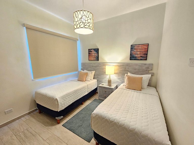 Comfort Condo w/Pool View at Hard Rock Golf Course