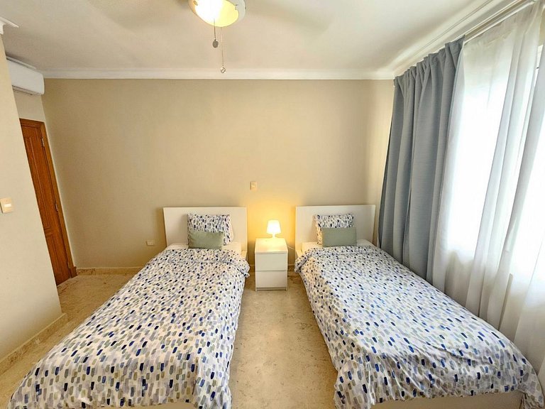 Stunning 3BDR Private Beach Access Playa Turquesa