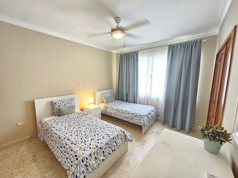 Playa Turquesa 3BR • BBQ • Oceanfront Stay
