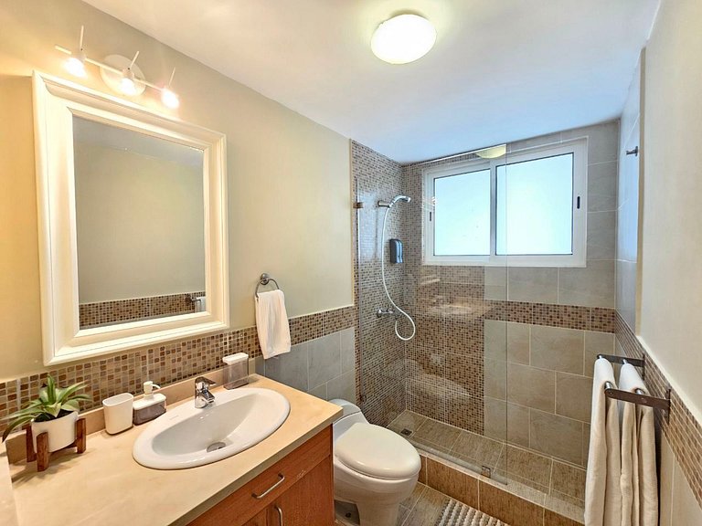 Playa Turquesa Beachfront Escape | 3BR | BBQ &Pool