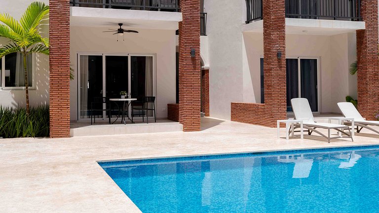 Charming 2BDR Pool View Walking to Bavaro Beach