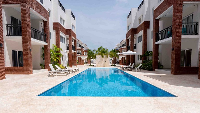 Charming 2BDR Pool View Walking to Bavaro Beach