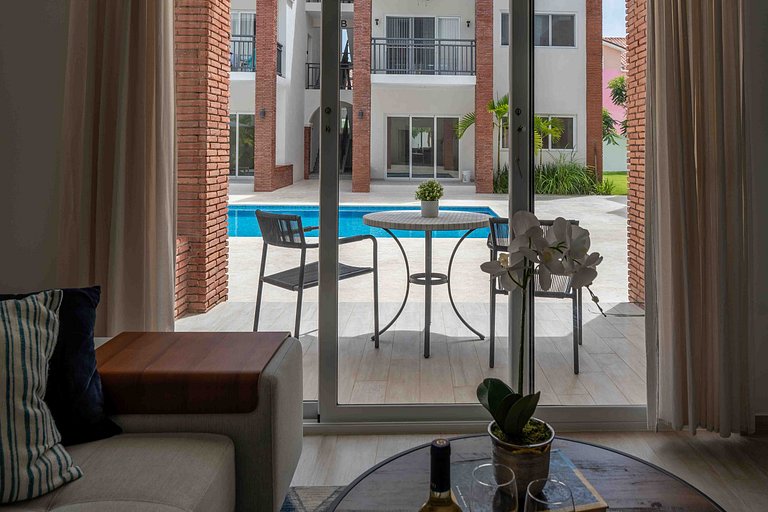 Charming 2BDR Pool View Walking to Bavaro Beach