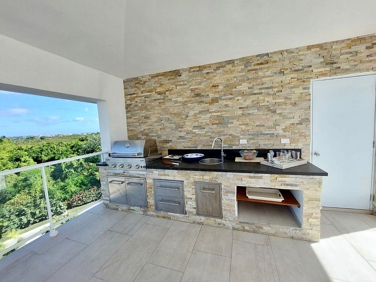 Harmony Penthouse with Golf View