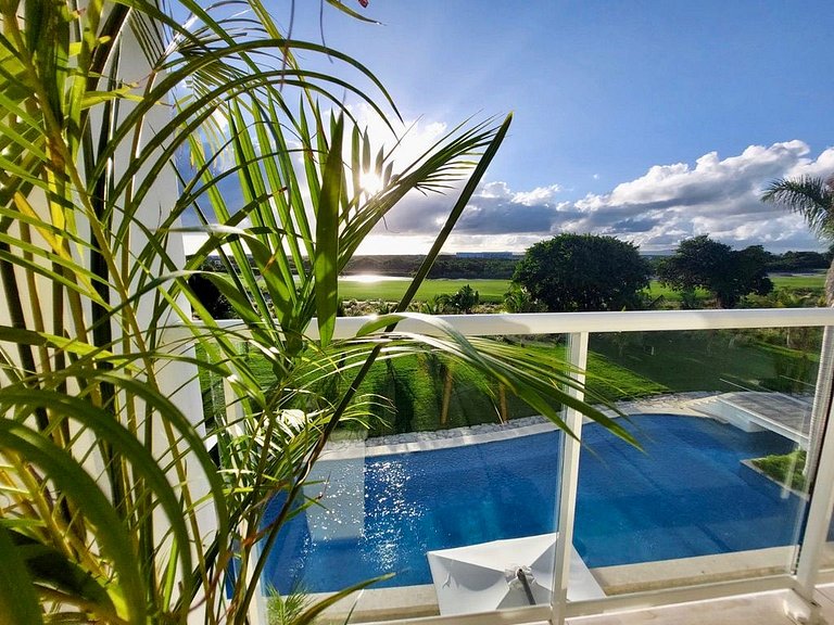 Harmony Penthouse with Golf View