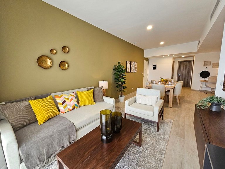 Deluxe Condo w/Pool View at Hard Rock Golf C.