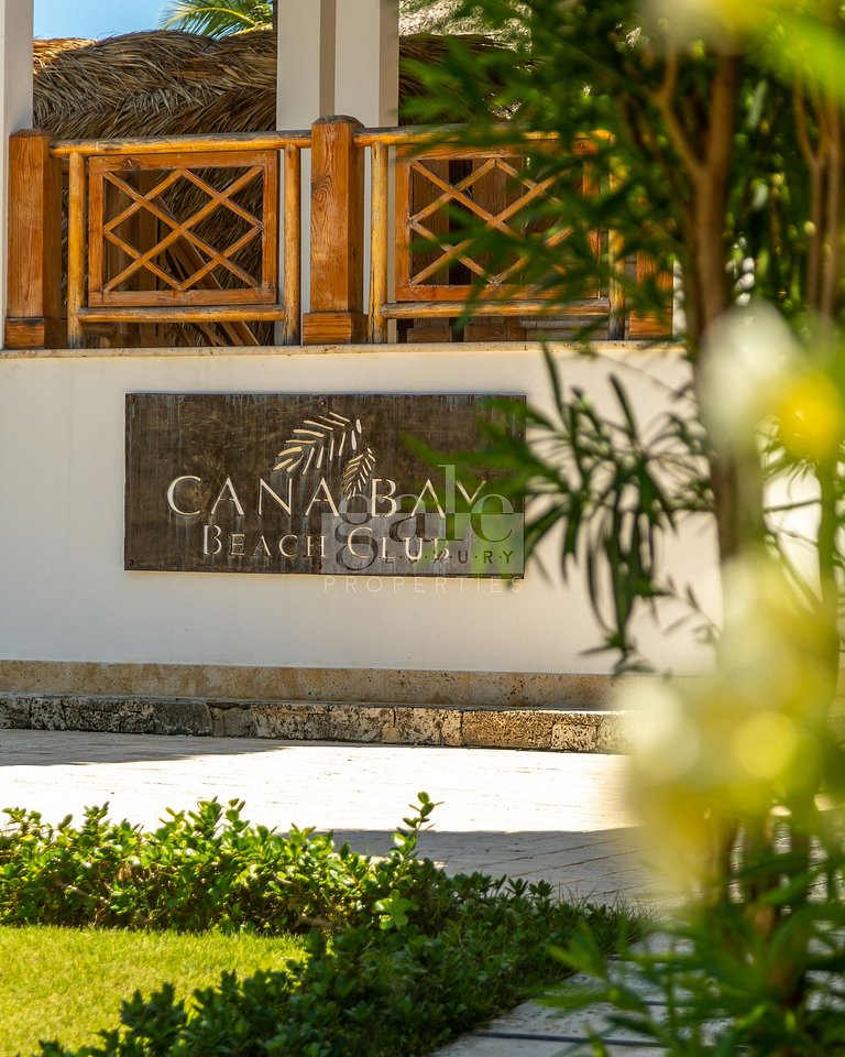 Harmony Penthouse with Golf View