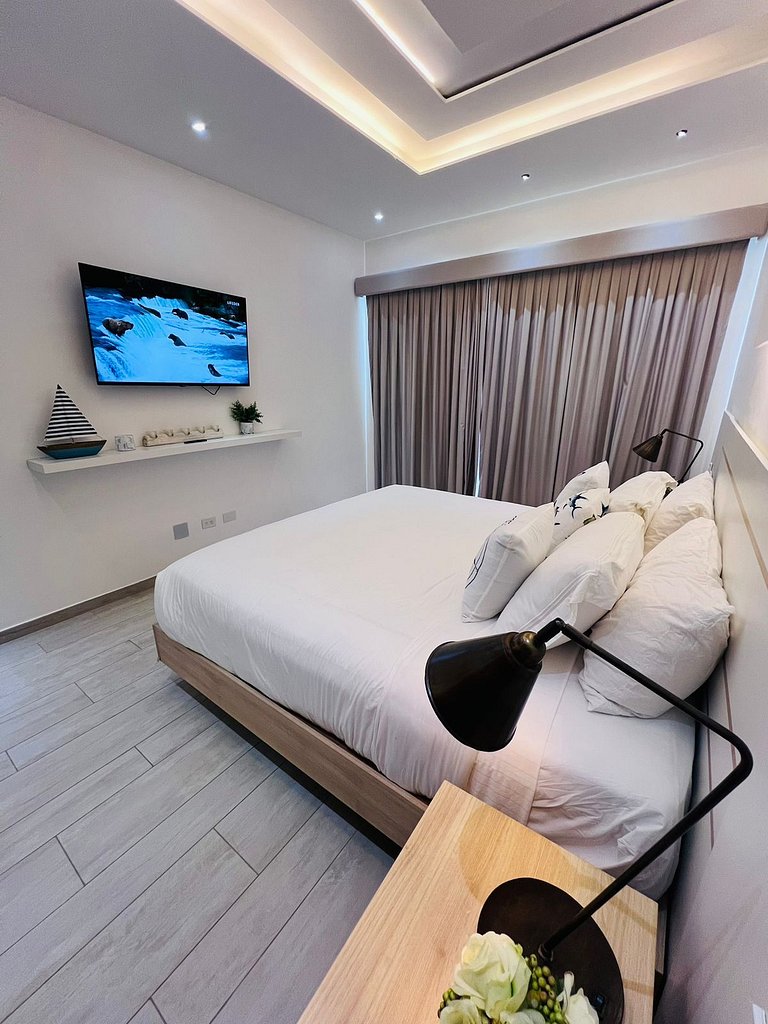 Harmony Penthouse with Golf View