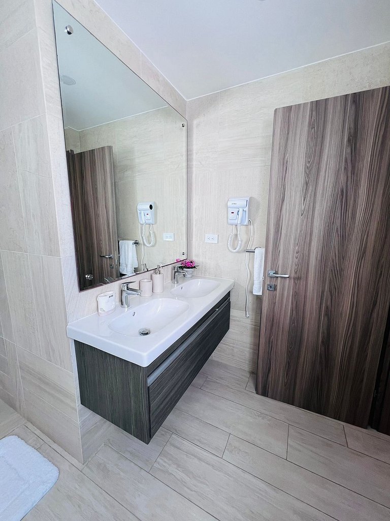 Harmony Penthouse with Golf View