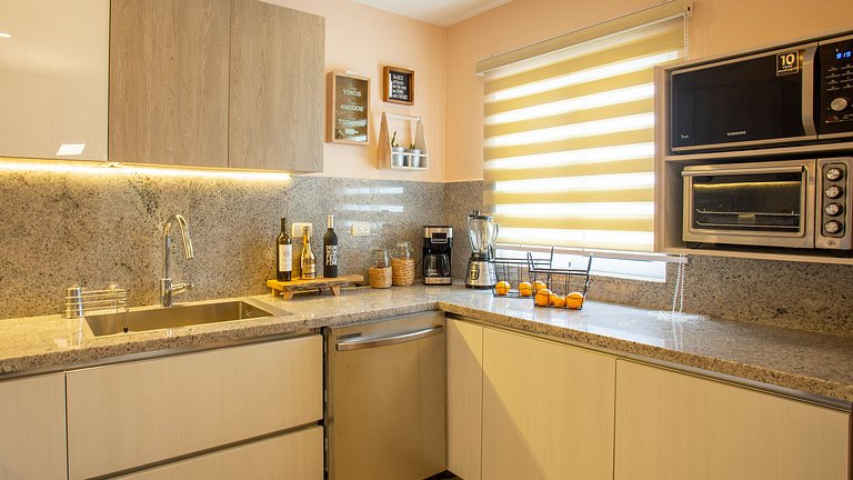 Hard Rock Area PH • Private Jacuzzi & Beach View