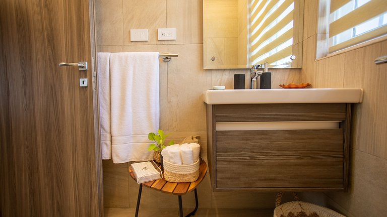 Hard Rock Area PH • Private Jacuzzi & Beach View