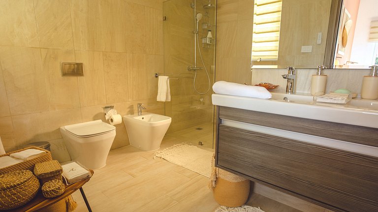 Hard Rock Area PH • Private Jacuzzi & Beach View