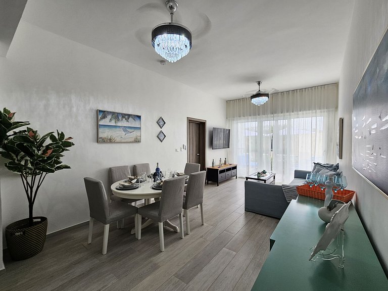 Melody 2BDR Condo with Pool View in Coral Bay #2