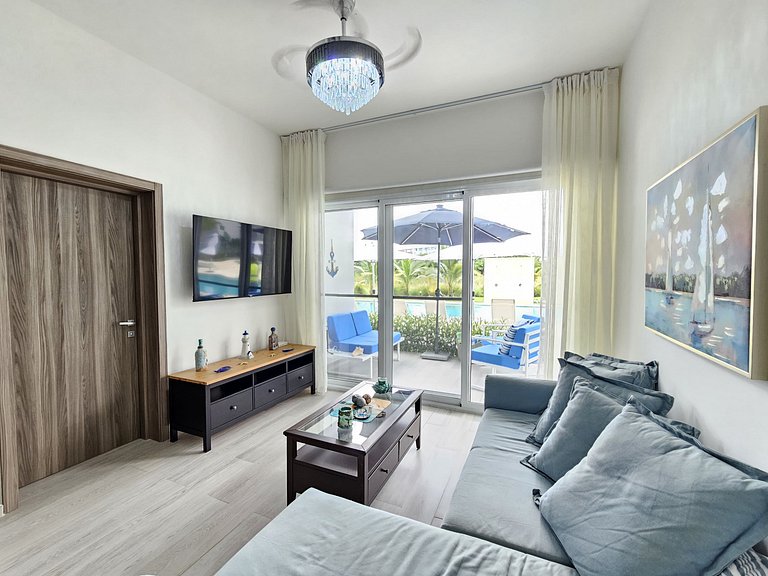 Melody 2BDR Condo with Pool View in Coral Bay #2