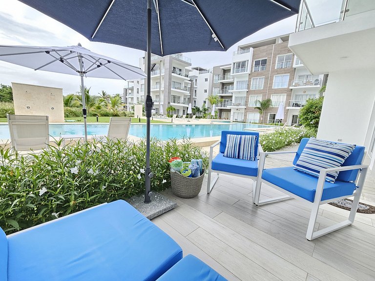 Melody 2BDR Condo with Pool View in Coral Bay #2