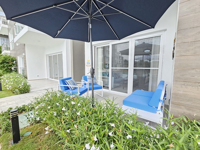 Melody 2BDR Condo with Pool View in Coral Bay #2