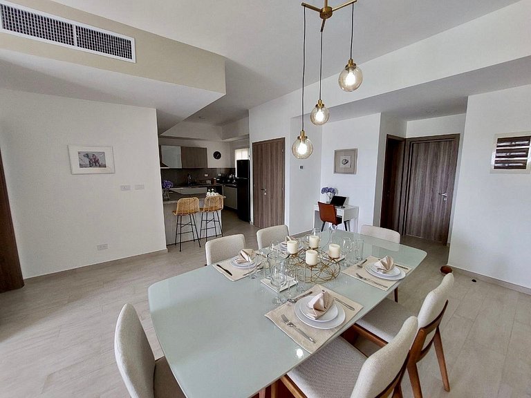 Luxury Apt with Pool Golf View in Hard Rock Golf