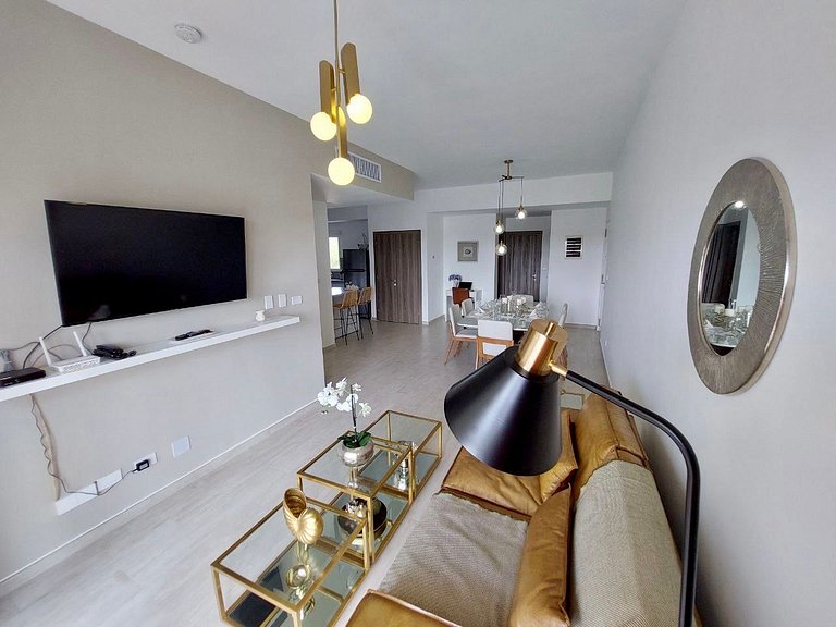 Luxury Apt with Pool Golf View in Hard Rock Golf